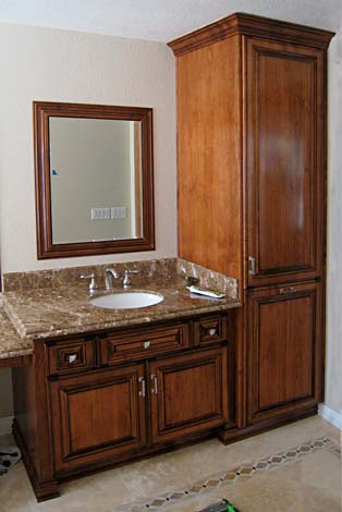 Small Bathroom Vanity Ideas on Bathroom Photos On Bathroom Cabinets From Darryn S Custom Cabinets